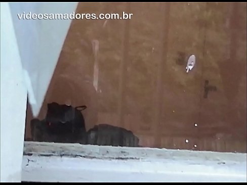 ❤️ Home cachondo mirando á súa moza con outro mozo, gravando un vídeo de carallo sen molestar á parella ️ Vídeo anal a nós gl.gayasianporn.ru
